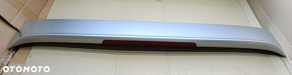 W203 spoiler klapy tył światło stop kombi bez malowania kolor 744 C klasa Mercedes - 1