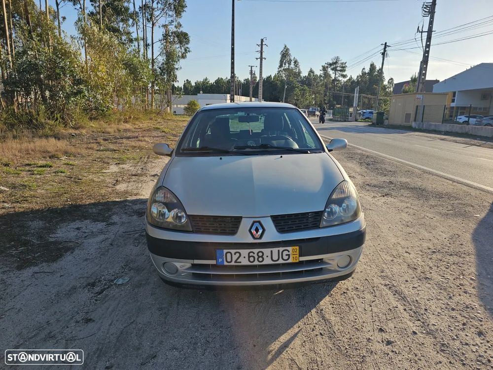 Renault Clio - 2