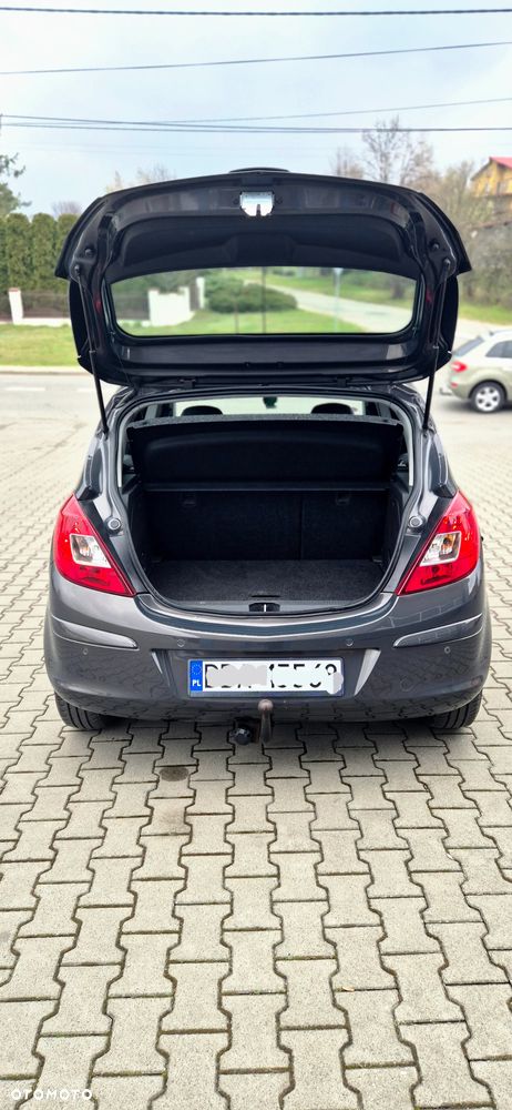 Opel Corsa 1.4 16V Energy - 9