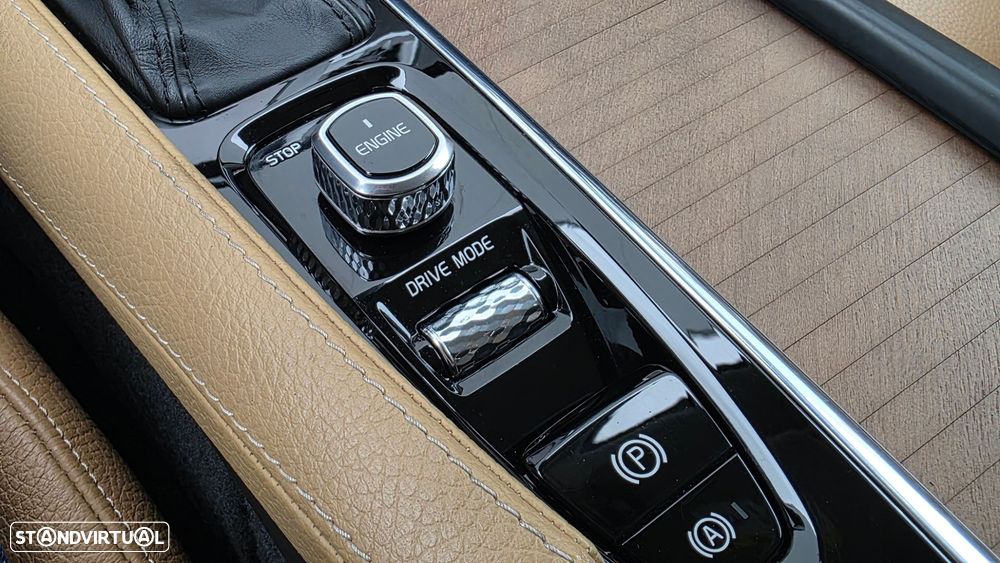 Volvo XC 90 2.0 D4 Momentum - 43