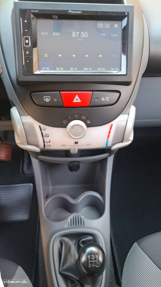 Toyota Aygo 1.0 + AC - 15