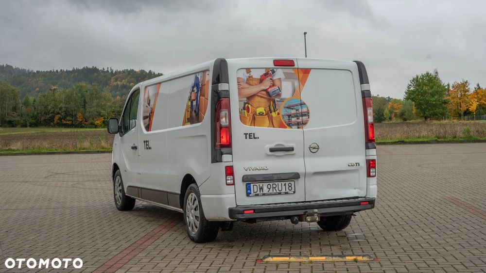 Opel Vivaro - 11