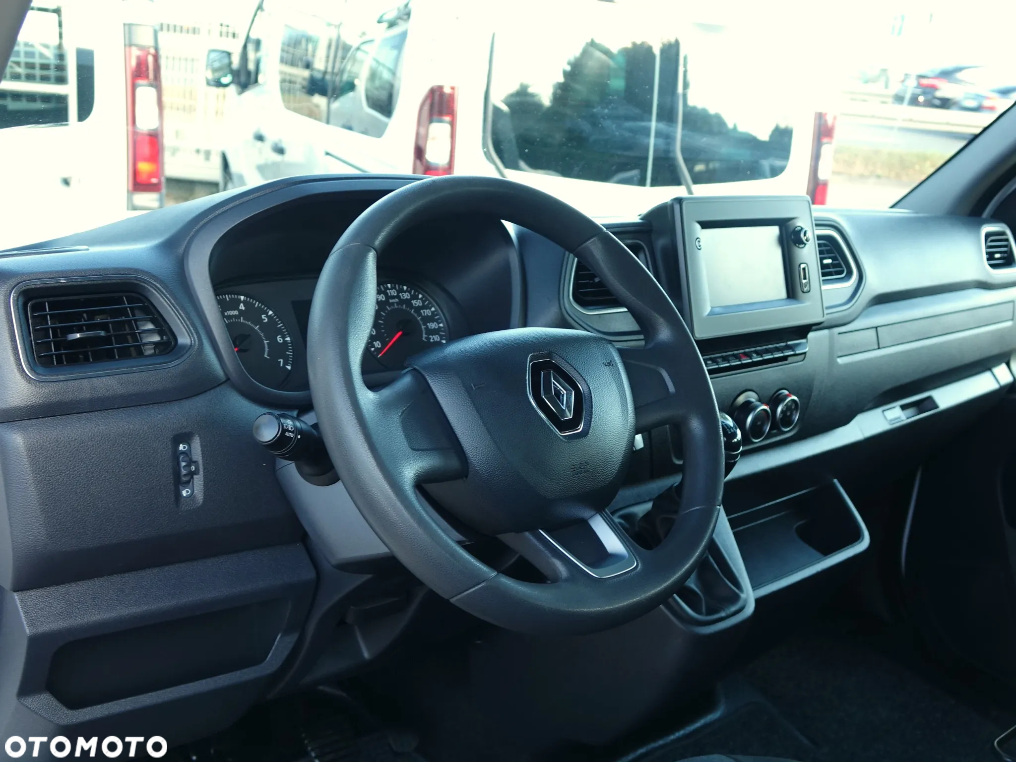 Renault Master IV 6-osobowy BRYGADÓWKA NA BLIŹNIAKU - 13