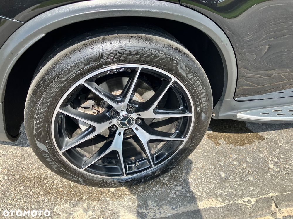 Mercedes-Benz GLC 300 d 4-Matic - 10