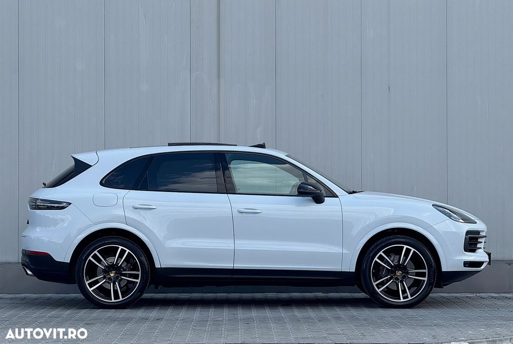 Porsche Cayenne Tiptronic S Platinum Edition - 10