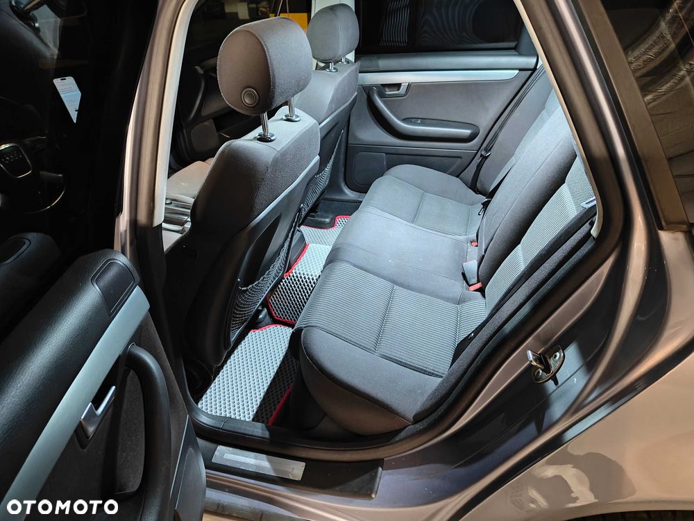 Audi A4 Avant - 5