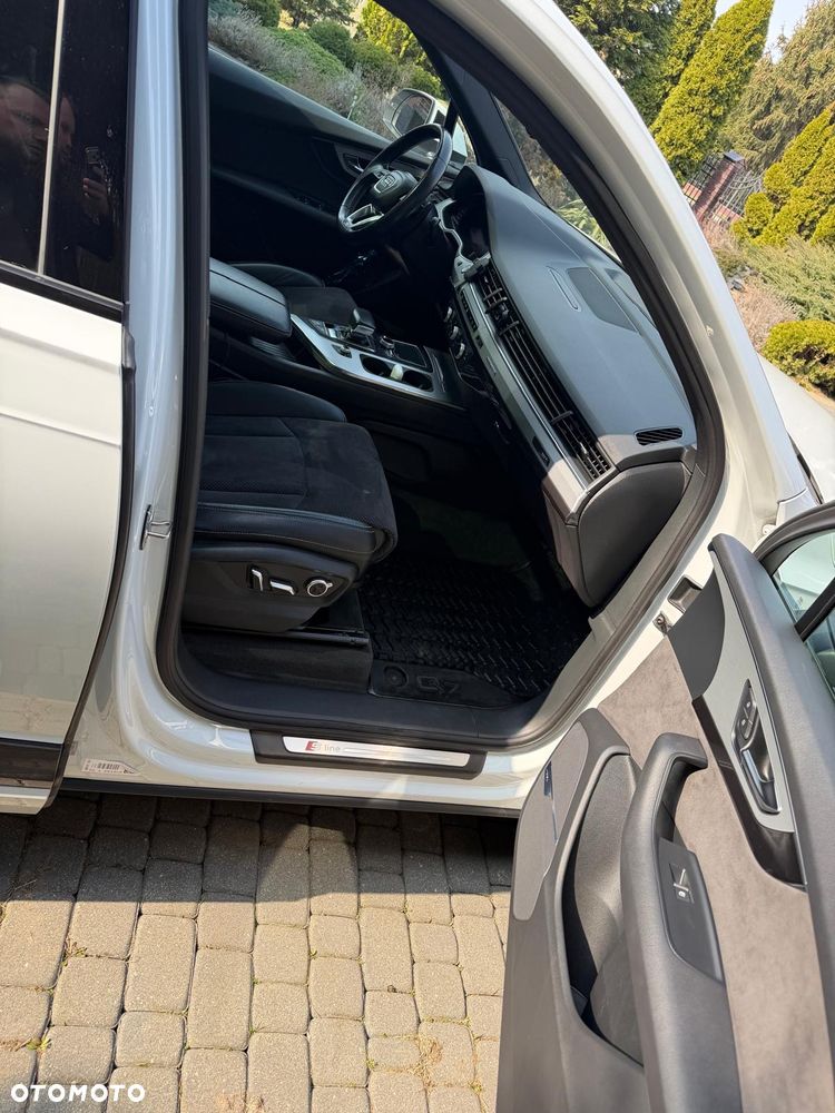 Audi Q7 - 4