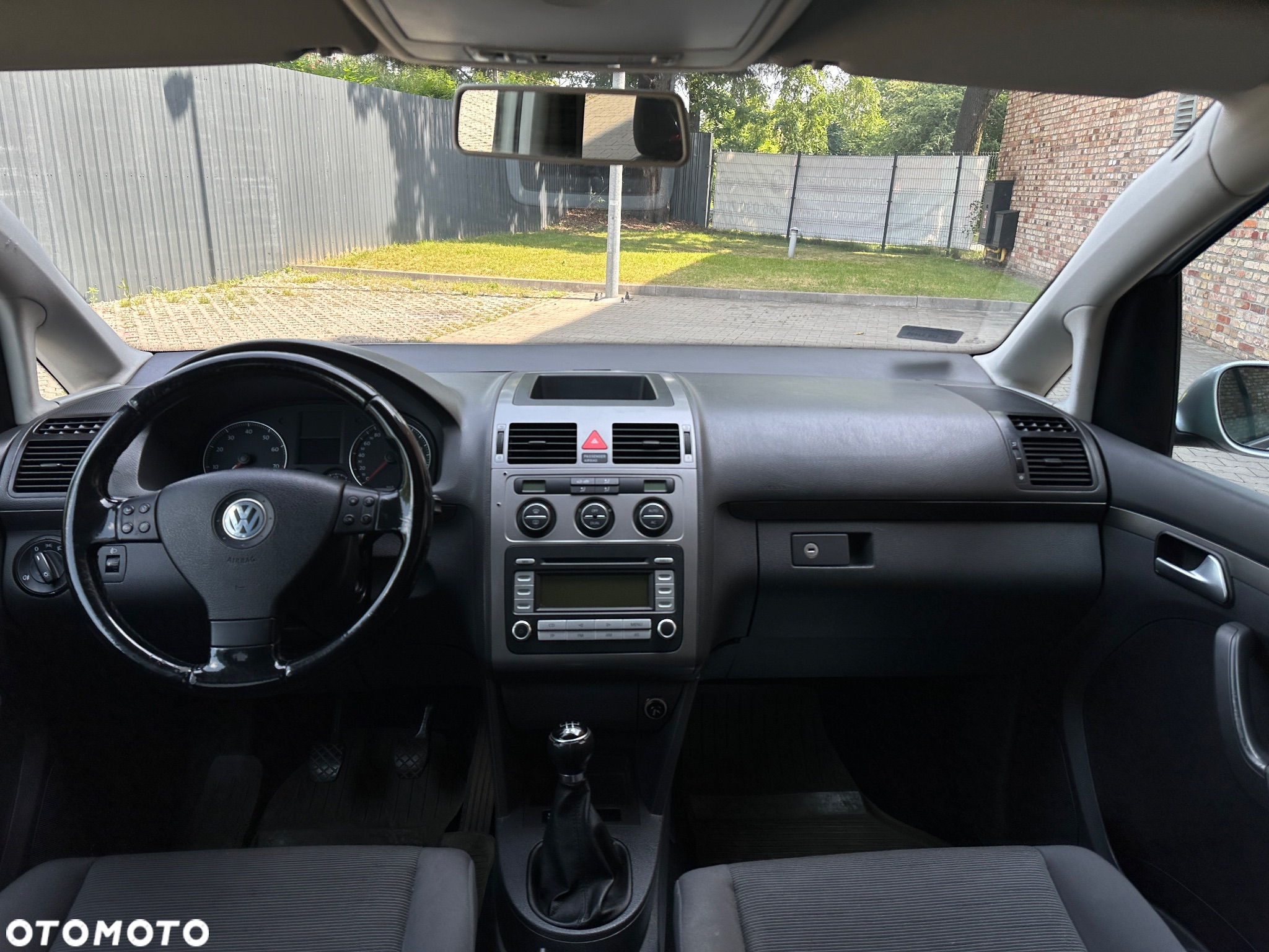 Volkswagen Touran 1.6 - 11