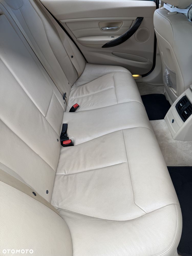 BMW Seria 3 - 16
