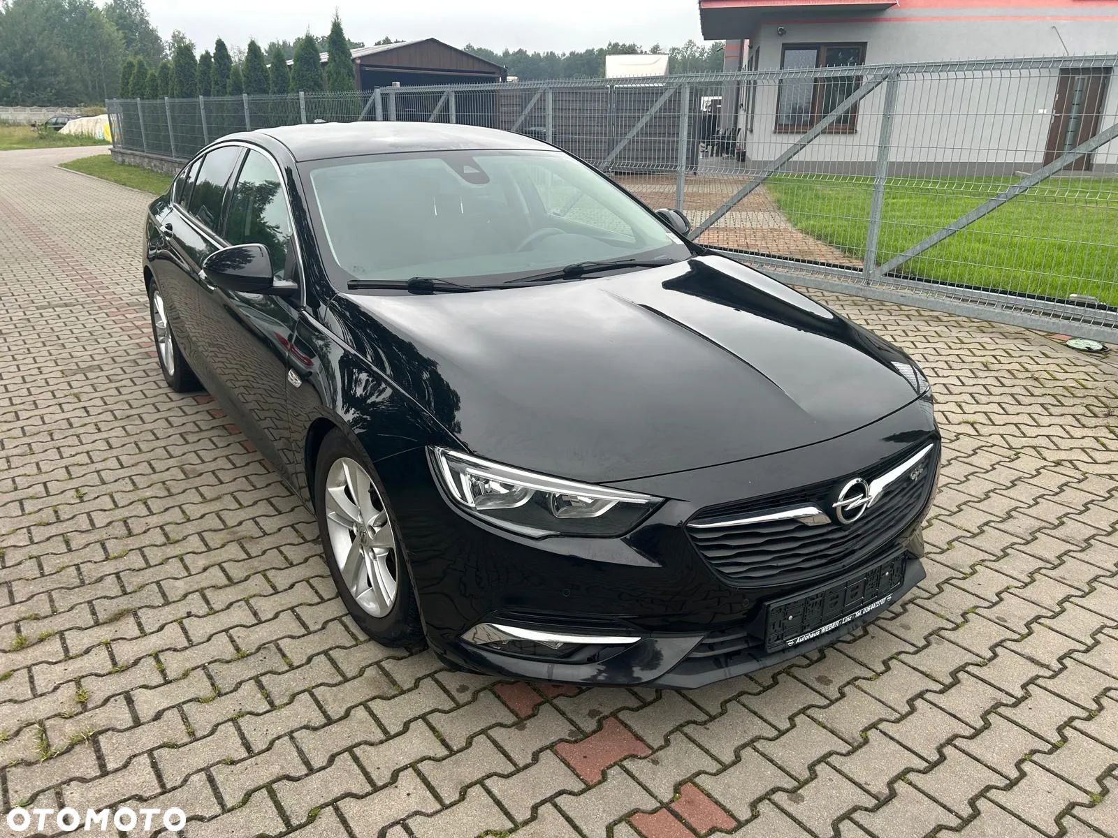 Opel Insignia - 1
