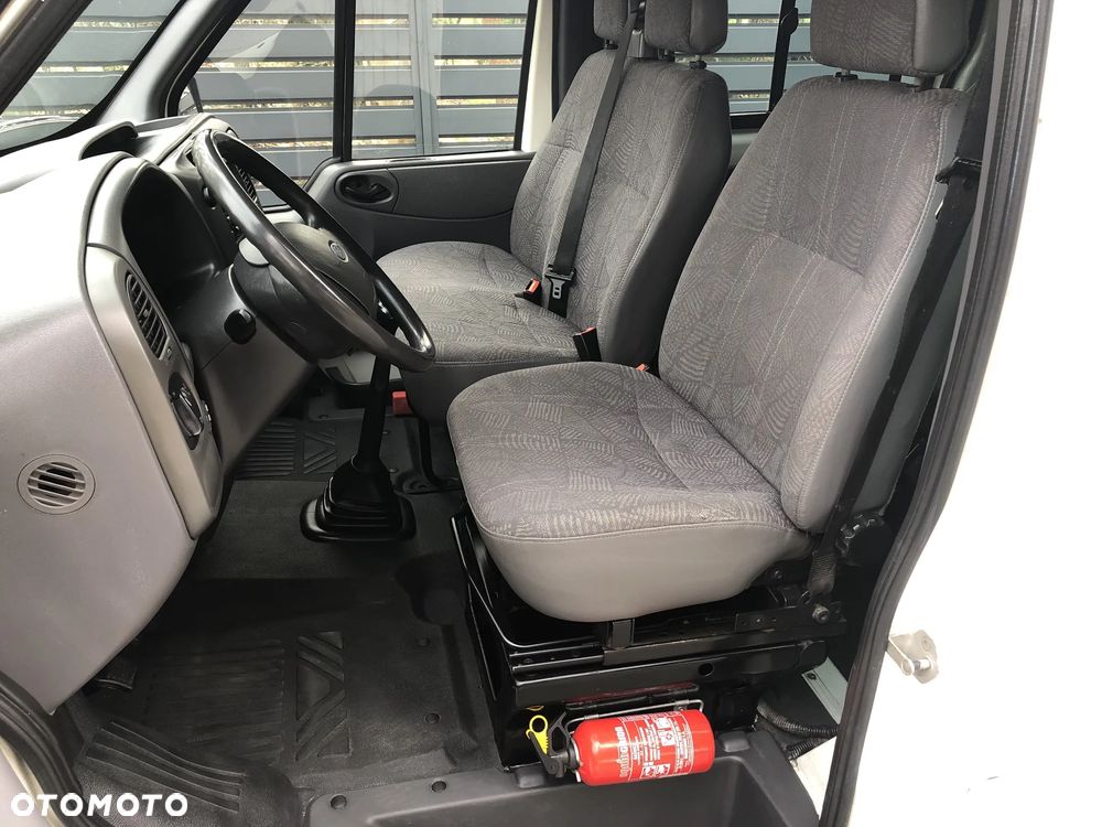 Ford Transit - 10