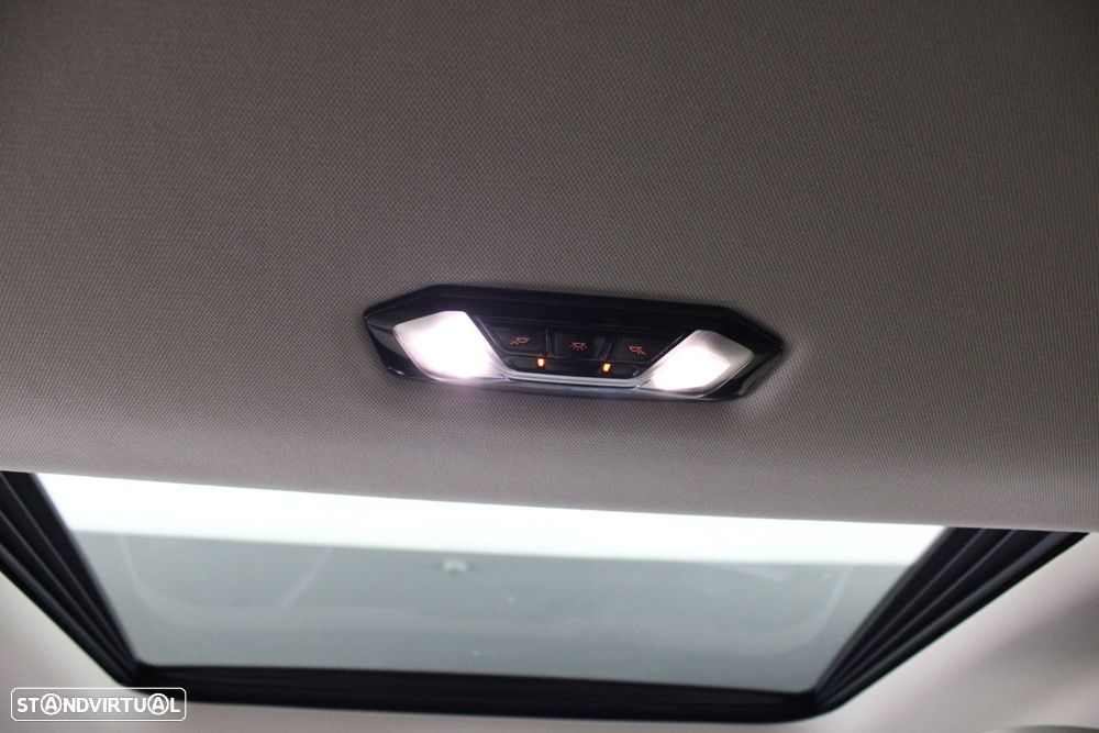 BMW i4 eDrive40 - 41