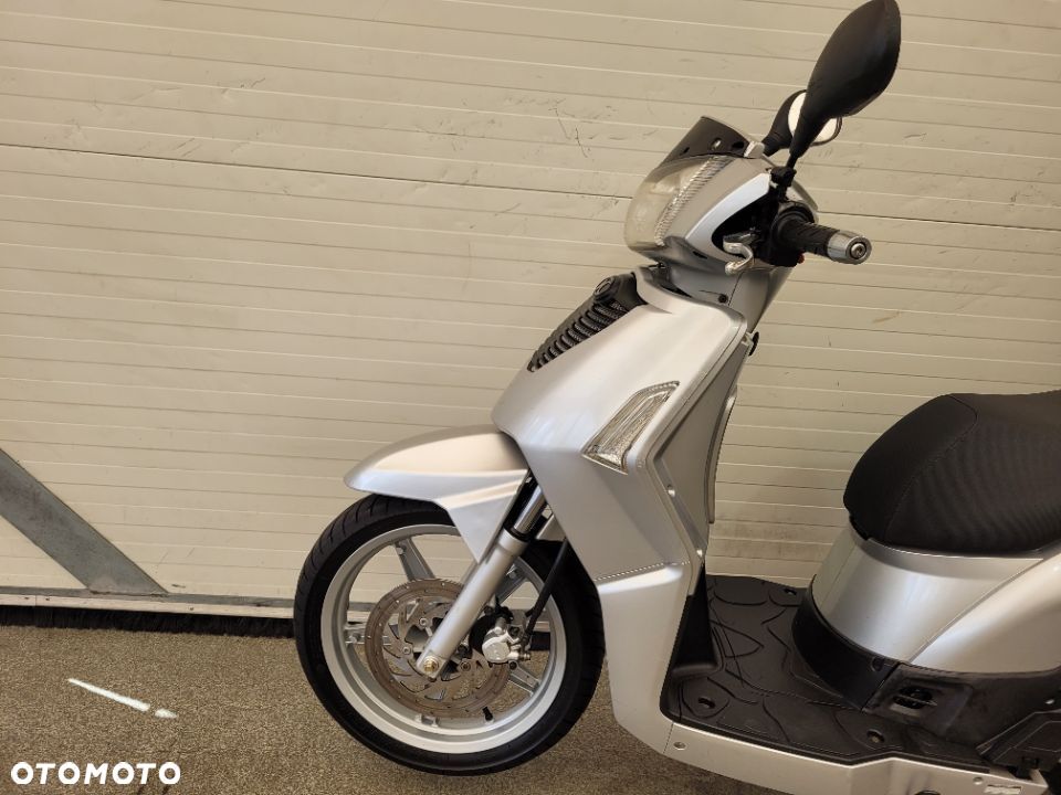 Kymco People - 10