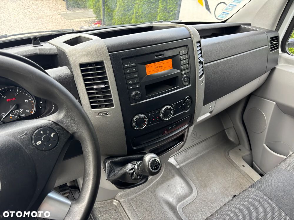 Mercedes-Benz Sprinter 314**Kontener**Winda**Klimatyzacja**Sprowadzony - 10