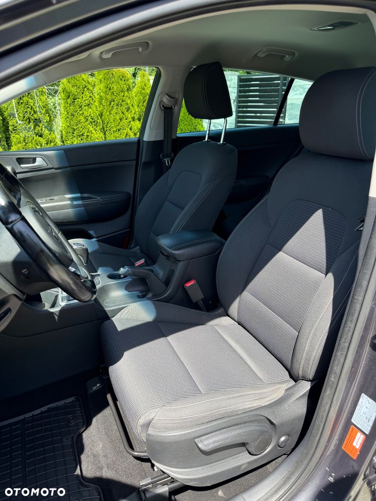 Kia Sportage 1.6 GDI 2WD DREAM-TEAM EDITION - 9