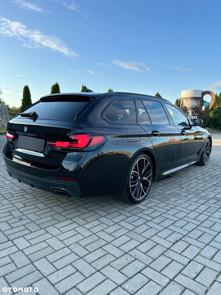 BMW Seria 5 530d xDrive Touring - 3