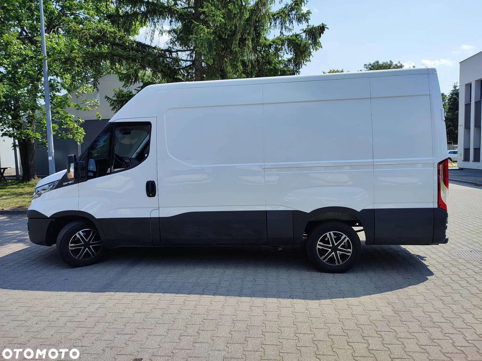 Iveco Daily średni - 2