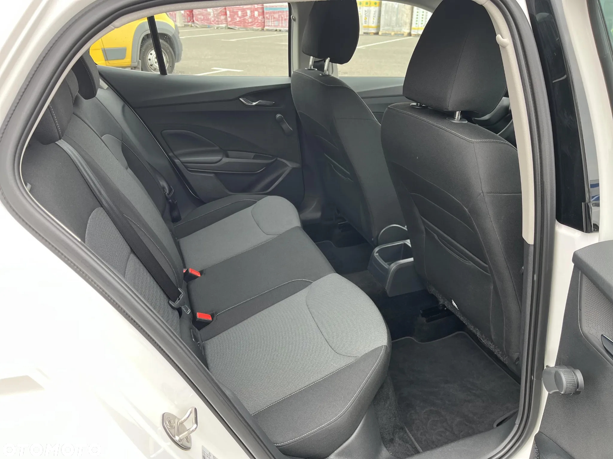 Skoda Fabia 1.0 TSI Ambition - 22