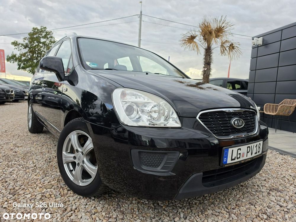Kia Carens - 3