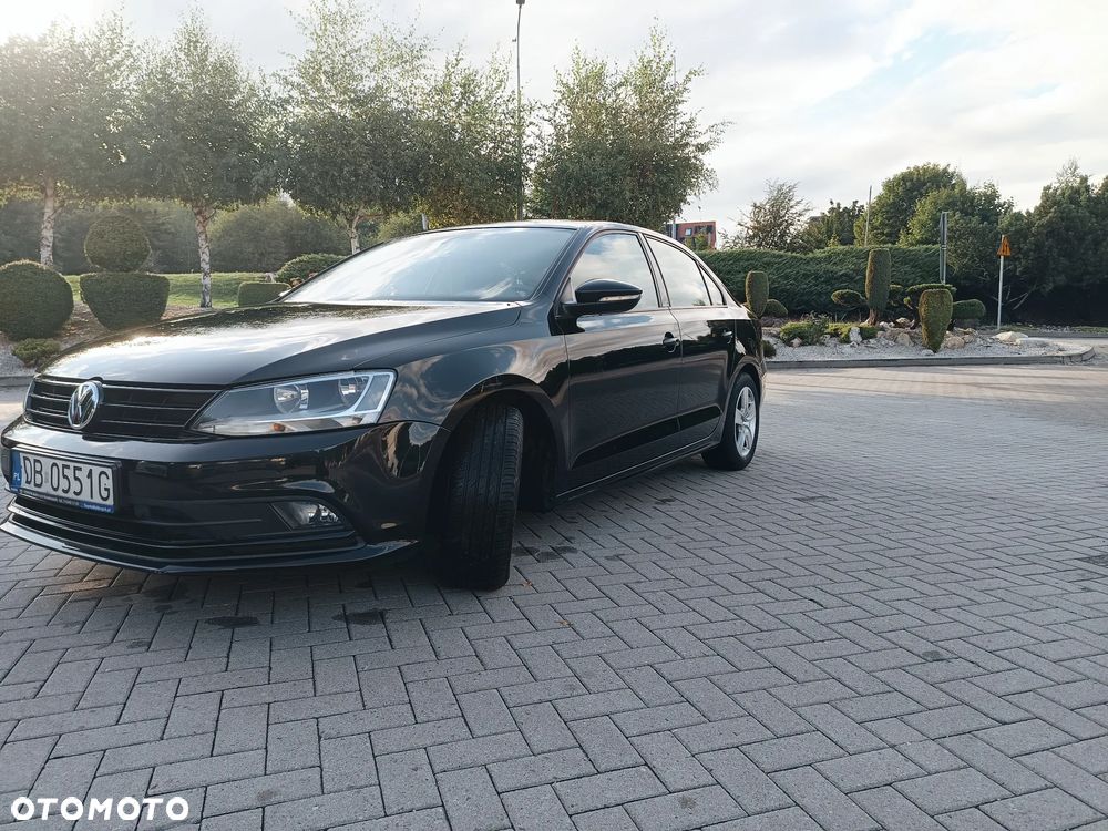 Volkswagen Jetta 2.0 TDI DPF BMT Trendline - 3