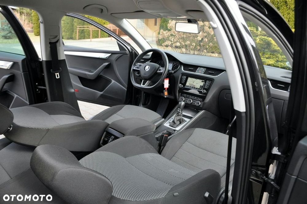 Skoda Octavia - 23