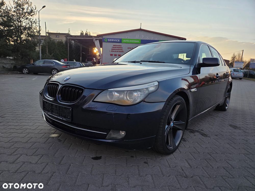 BMW Seria 5 523i - 8