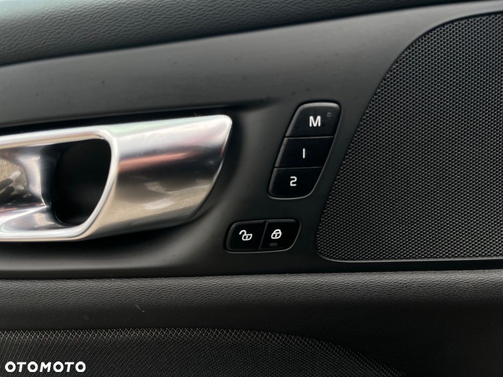 Volvo V60 B4 D Geartronic RDesign - 11