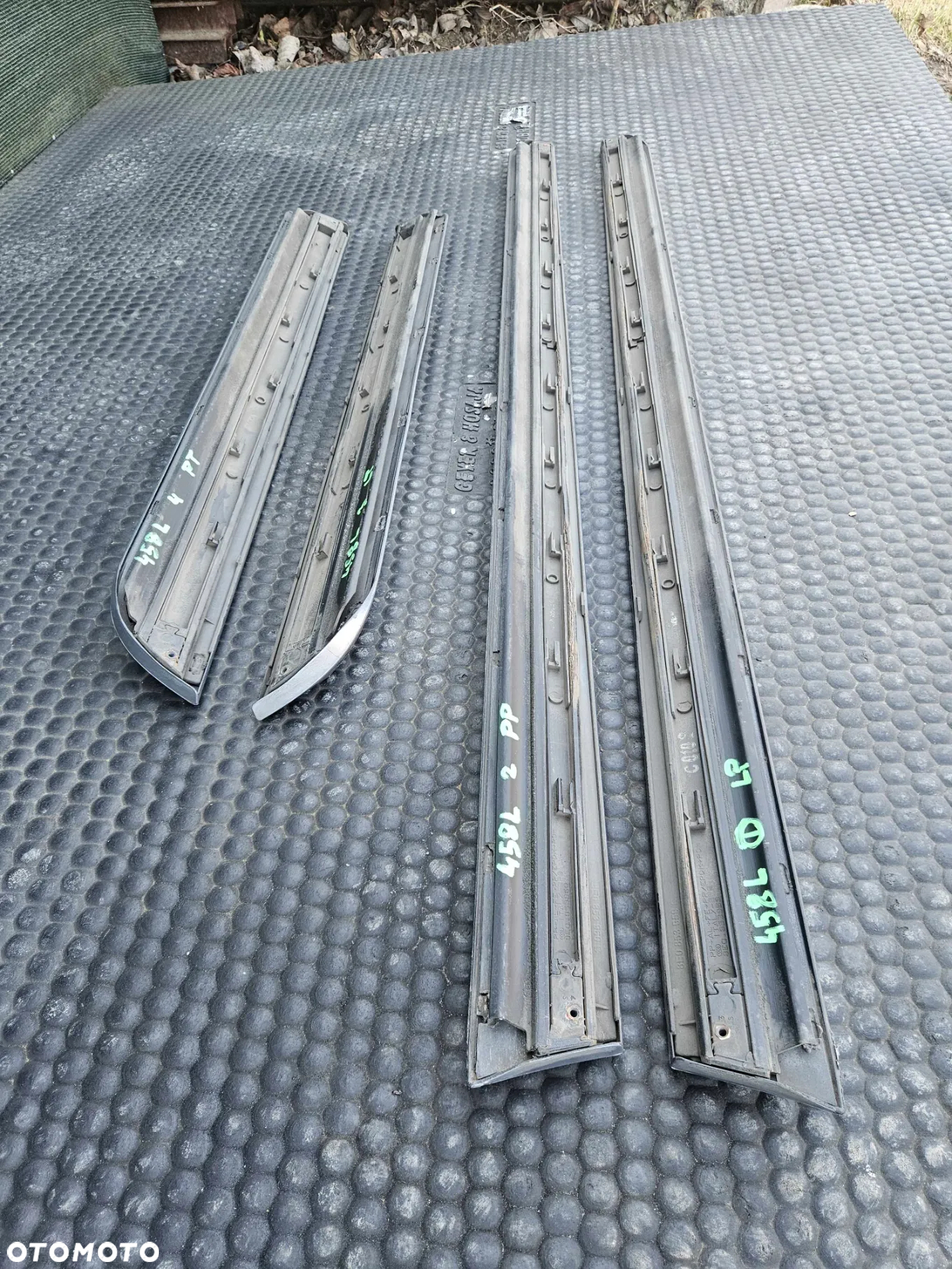 Listwa Listwy Drzwi S-Line Dolne Srebrne Komplet Audi A4 B6 B7 Oryginalne - 35