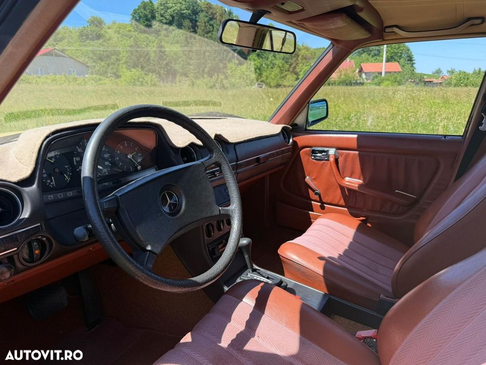 Mercedes-Benz W123 - 13