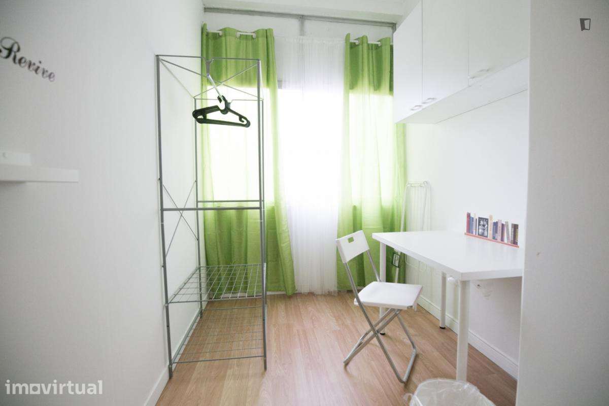 Quarto - localizado em Saldanha Lisbon - Grande imagem: 4/28
