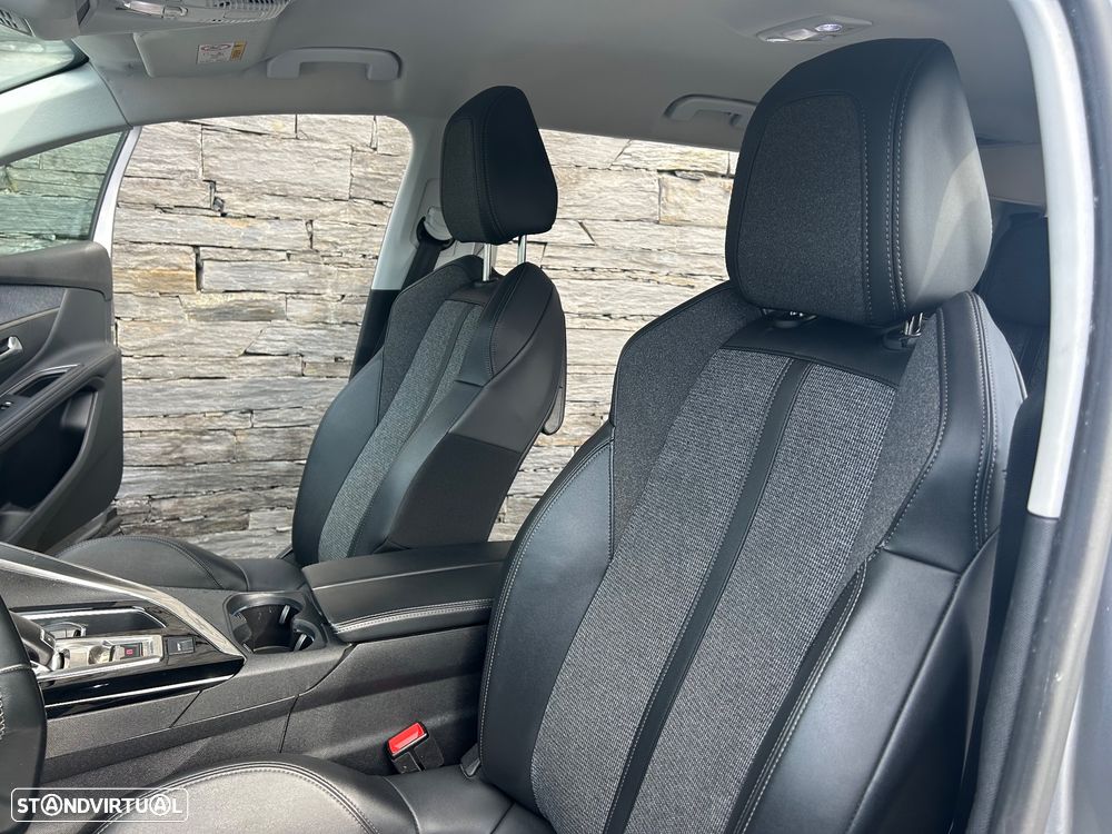 Peugeot 5008 BlueHDI 130 EAT8 Allure Pack - 12