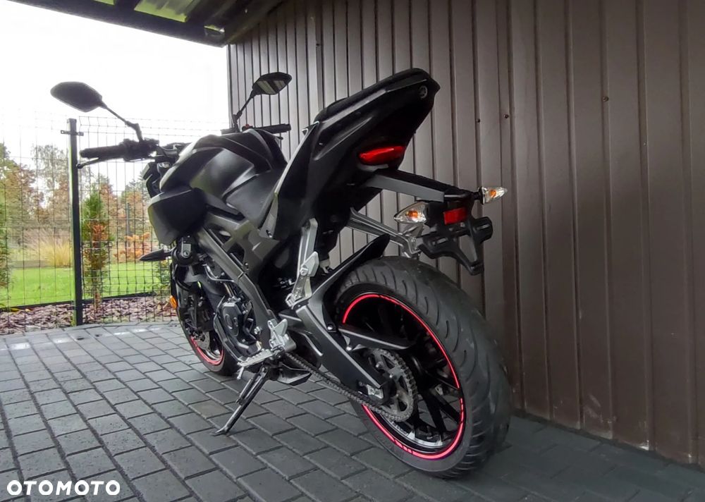 Yamaha MT - 5