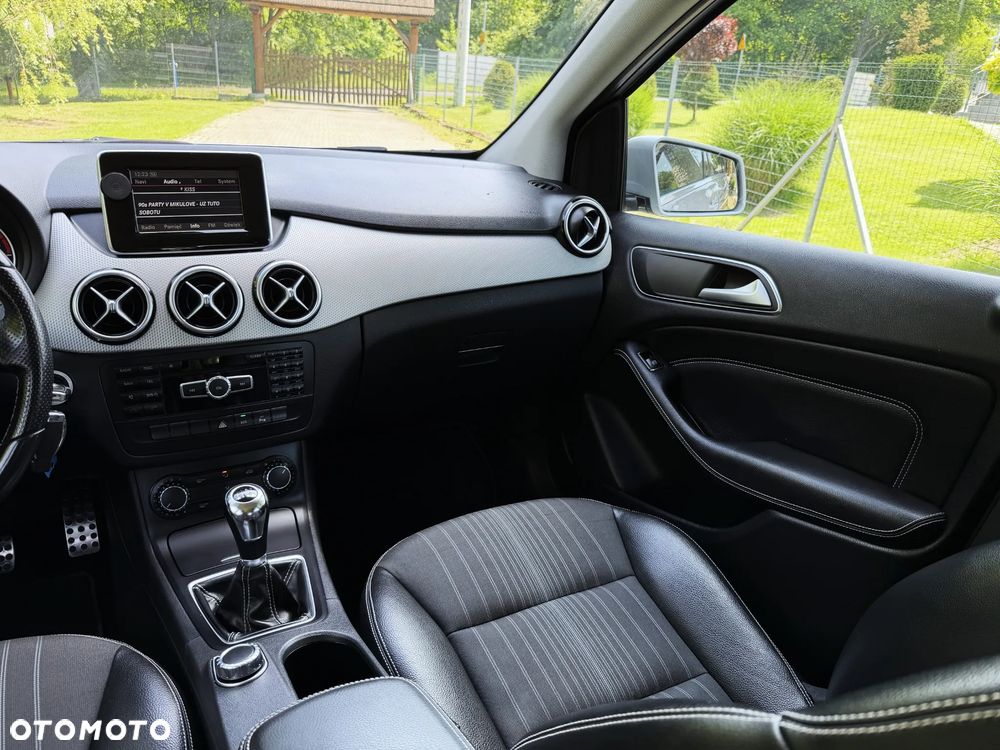 Mercedes-Benz Klasa B 180 CDI (BlueEFFICIENCY) - 15