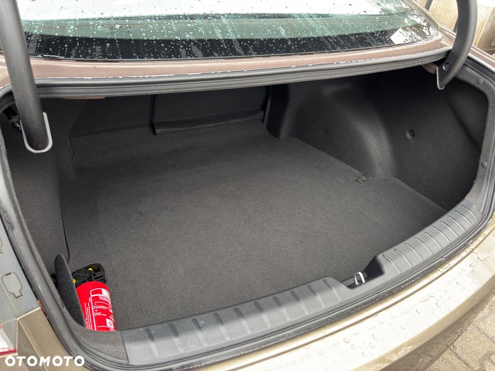 Hyundai i40 1.6 GDI Classic - 22