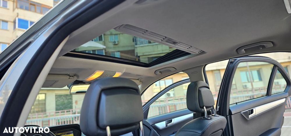 Mercedes-Benz C 220 (BlueTEC) d 7G-TRONIC Avantgarde - 12