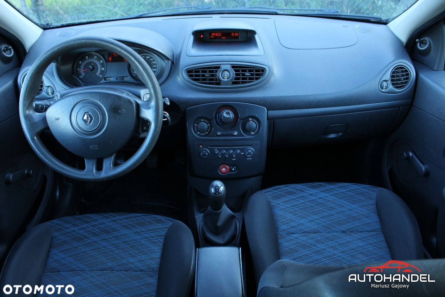 Renault Clio - 8