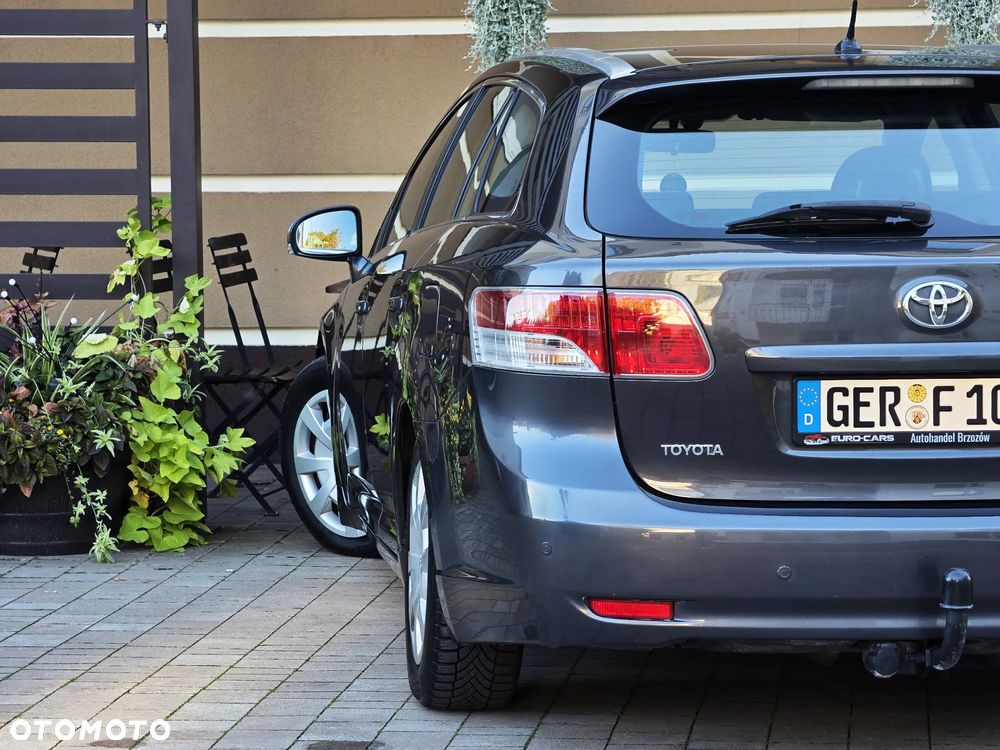 Toyota Avensis 1.8 Edition - 28