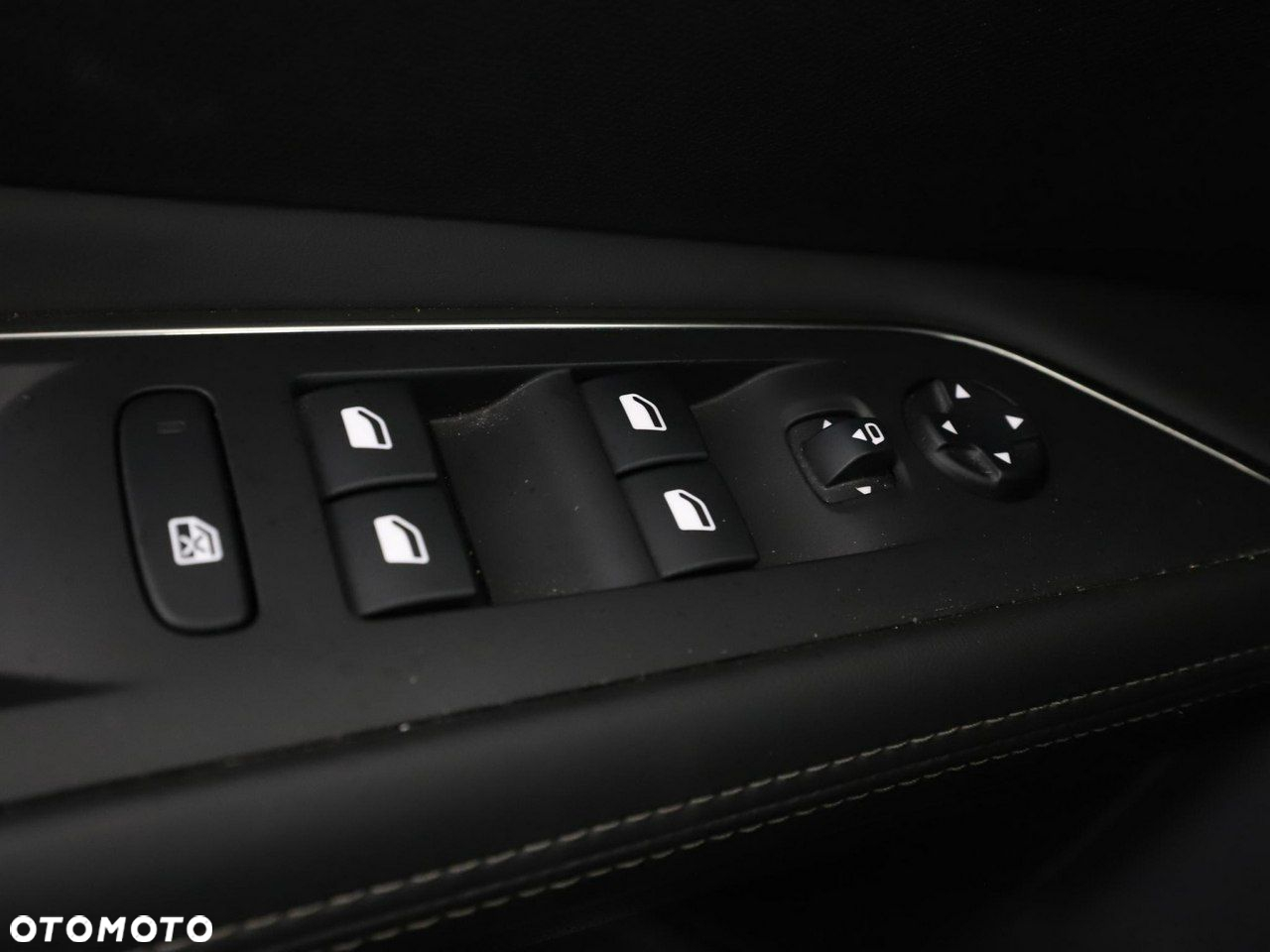 Peugeot 3008 1.2 PureTech Allure - 37
