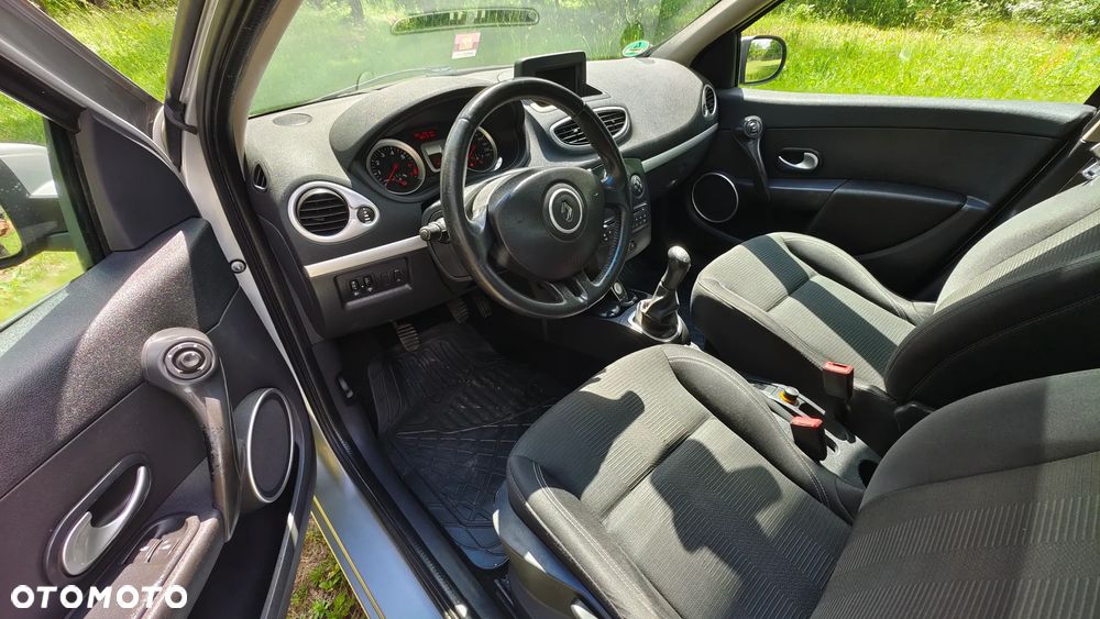 Renault Clio - 6