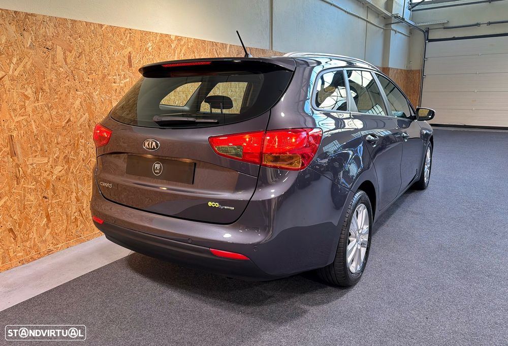 Kia Ceed SW 1.4 CRDi ECO - 5
