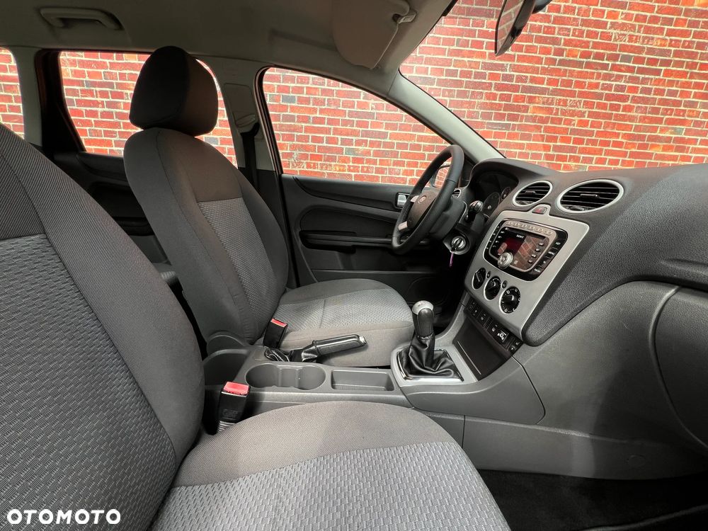 Ford Focus - 14