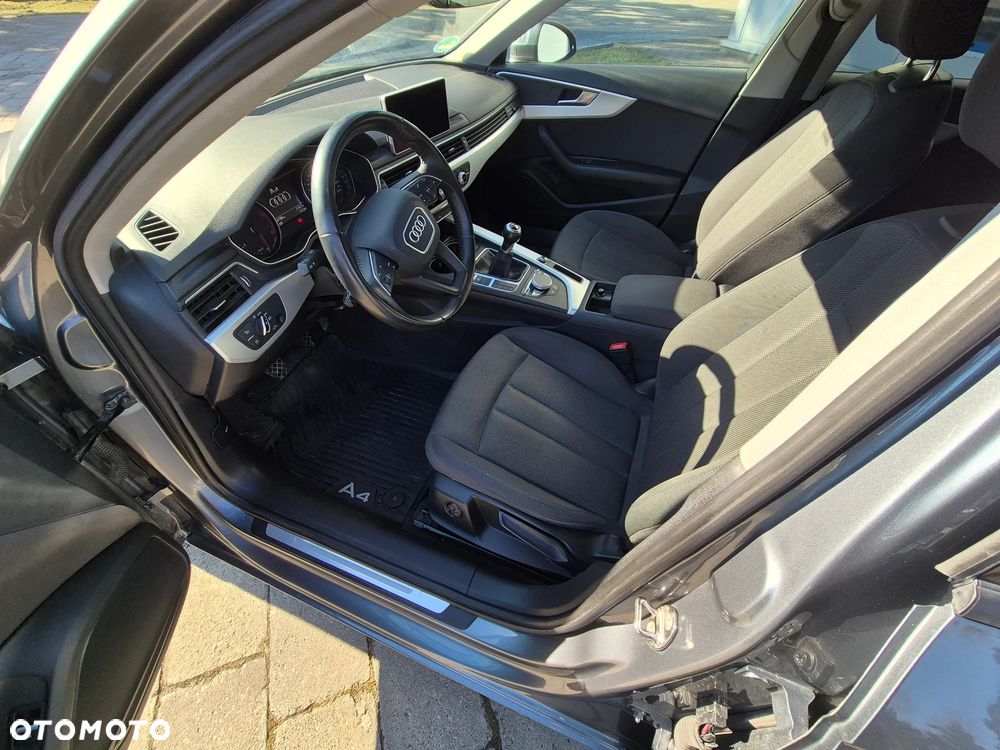 Audi A4 Avant 2.0 TDI design - 16