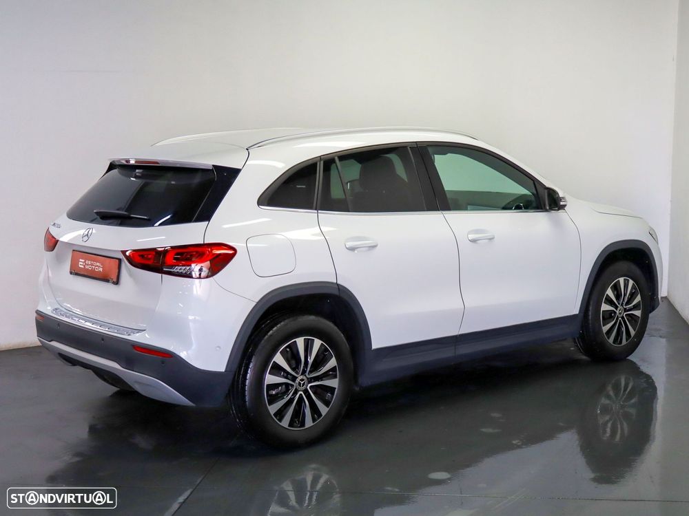 Mercedes-Benz GLA 250 e Style - 4