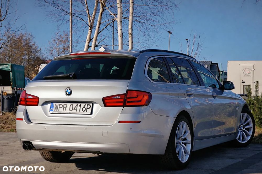 BMW Seria 5 525d Sport-Aut - 7