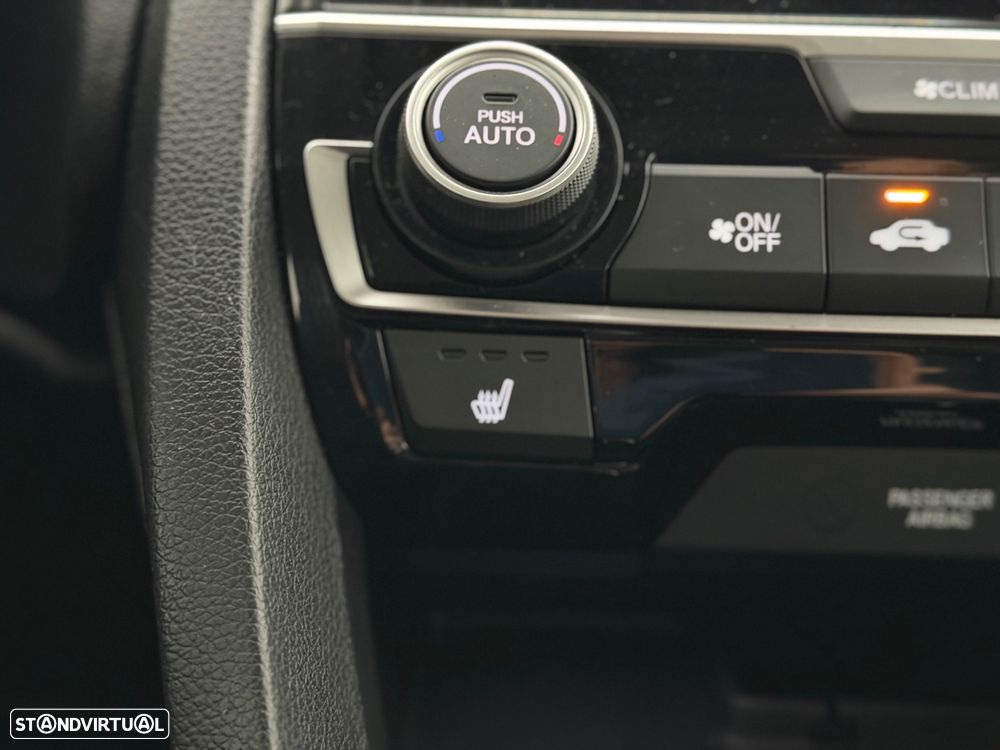 Honda Civic 1.5 i-VTEC Elegance Navi CVT - 21