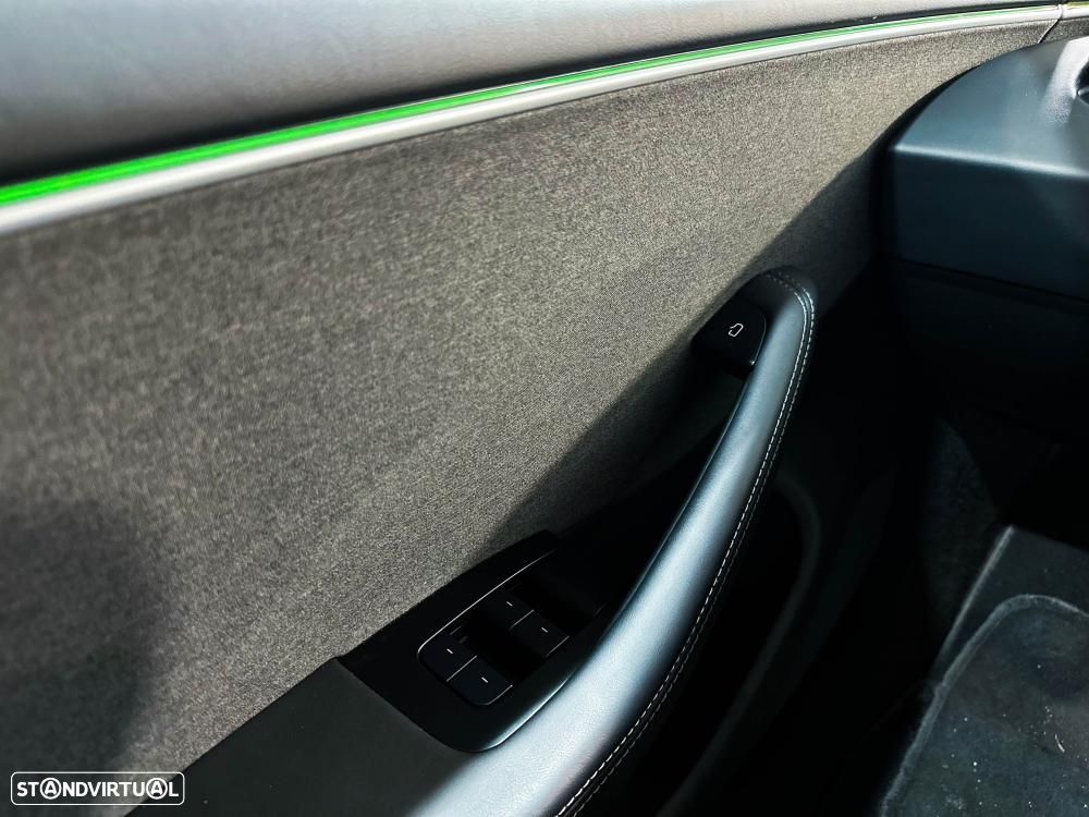 Tesla Model 3 Standard Range Plus RWD - 46