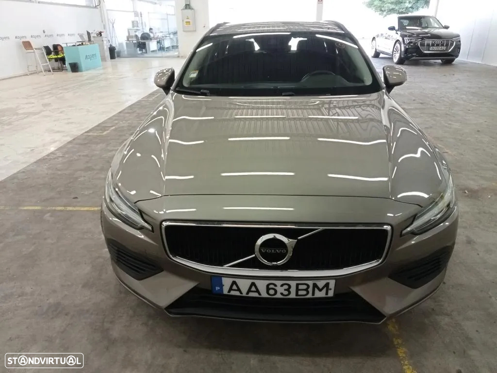 Volvo V60 2.0 T8 AWD TE Momentum - 5