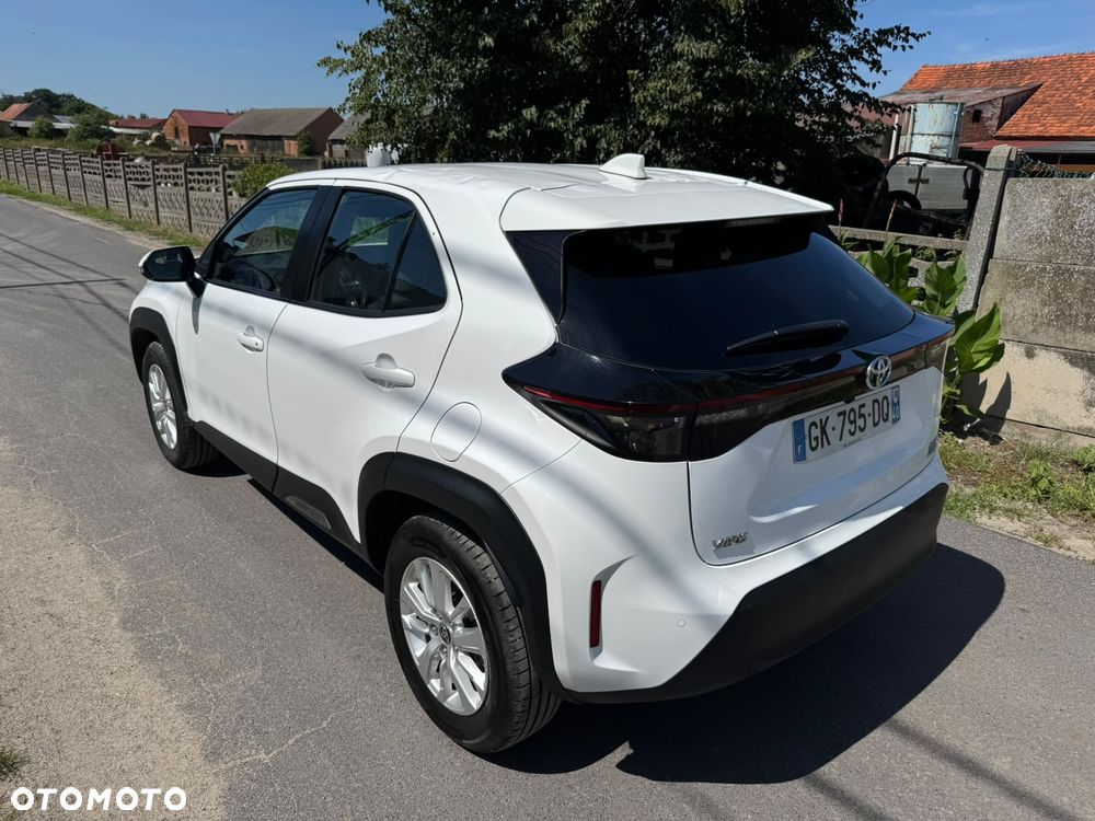 Toyota Yaris Cross Hybrid 1.5 Comfort 4x4 - 8