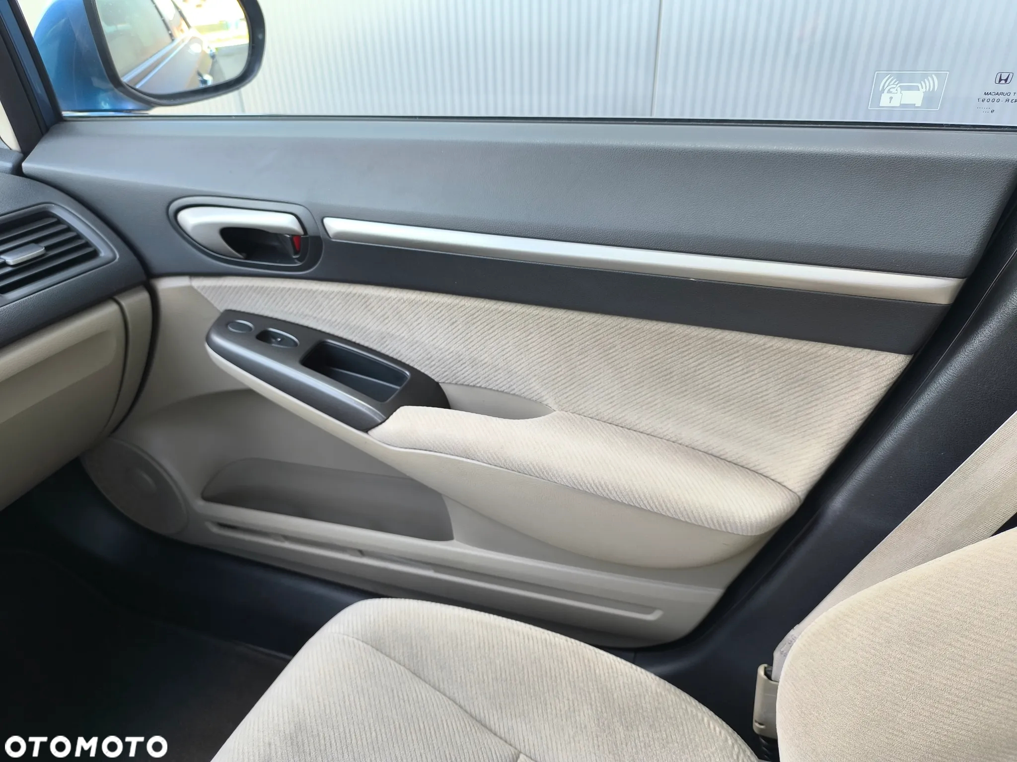 Honda Civic 1.8 Executive - 29