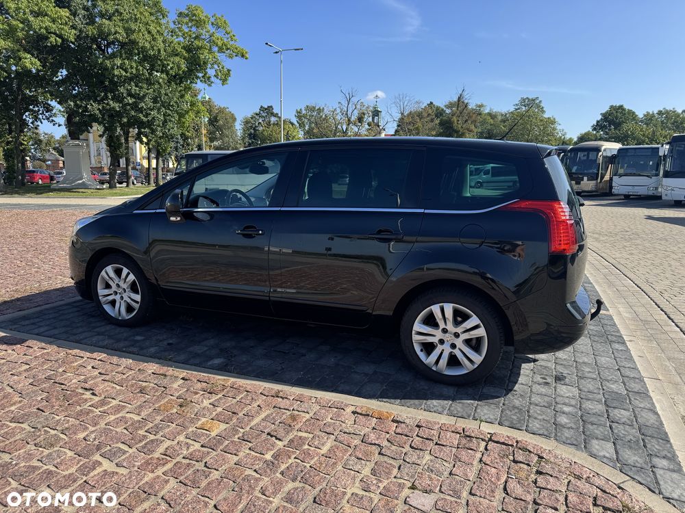 Peugeot 5008 - 3